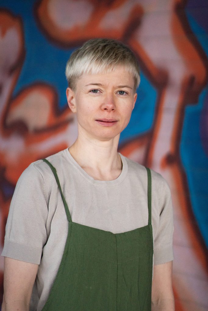 omakuva Hanna Kahrola, kuvaus Ville Oinonen
